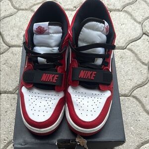 Nike Kids Black, Red, and White Sneakers Low